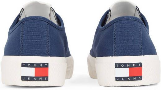 TOMMY JEANS Plateausneakers TJM LACE UP CANVAS COLOR vrijetijdsschoen lage schoen veterschoen met logo-patch op de tong
