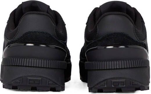 TOMMY JEANS Plateausneakers TJM TECHNICAL RUNNER ESS vrijetijdsschoen lage schoen veterschoen met gepolsterde schacht