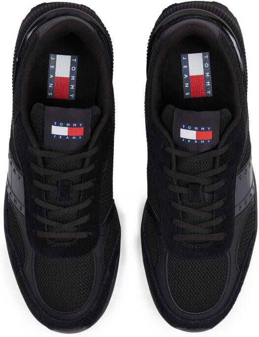TOMMY JEANS Plateausneakers TJM TECHNICAL RUNNER ESS vrijetijdsschoen lage schoen veterschoen met gepolsterde schacht