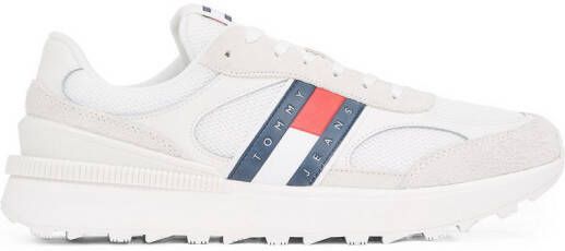 TOMMY JEANS Plateausneakers TJM TECHNICAL RUNNER ESS vrijetijdsschoen lage schoen veterschoen met gepolsterde schacht