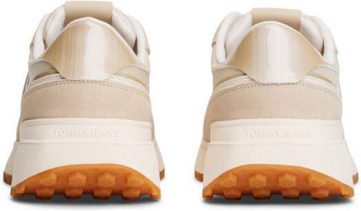TOMMY JEANS Plateausneakers TJW CLEATED RUNNER vrijetijdsschoen lage schoen veterschoen met contrastafwerking