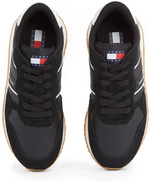 TOMMY JEANS Plateausneakers TJW EVA RETRO RUNNER vrijetijdsschoen lage schoen veterschoen met gepolsterde schacht
