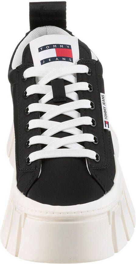 TOMMY JEANS Plateausneakers TJW FLATFORM SNEAKER NYLON vrijetijdsschoen lage schoen veterschoen met opvallende plateauzool