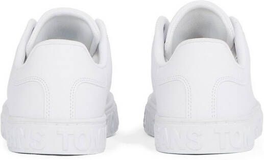 TOMMY JEANS Plateausneakers TJW LOGO OUTSOLE SNEAKER ESS vrijetijdsschoen lage schoen veterschoen met zijlogo-vlag