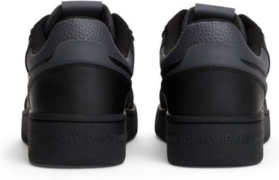 TOMMY JEANS Plateausneakers TJW RETRO BASKET SNEAKER vrijetijdsschoen halfhoge schoen veterschoen met geprint logo vlag