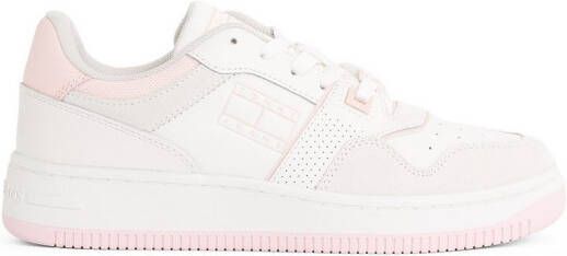 TOMMY JEANS Plateausneakers TJW RETRO BASKET WASHED SUEDE vrijetijdsschoen lage schoen veterschoen in basketlook
