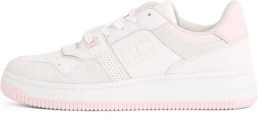 TOMMY JEANS Plateausneakers TJW RETRO BASKET WASHED SUEDE vrijetijdsschoen lage schoen veterschoen in basketlook