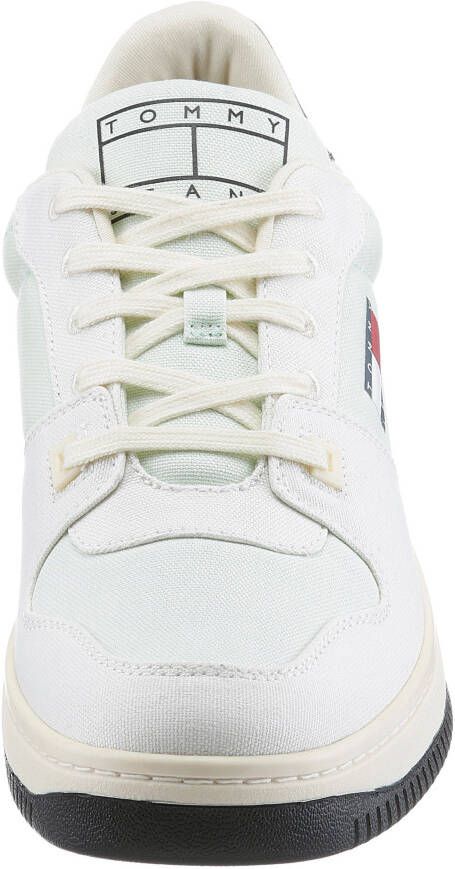 TOMMY JEANS Sneakers BASKET CANVAS met merklabel opzij