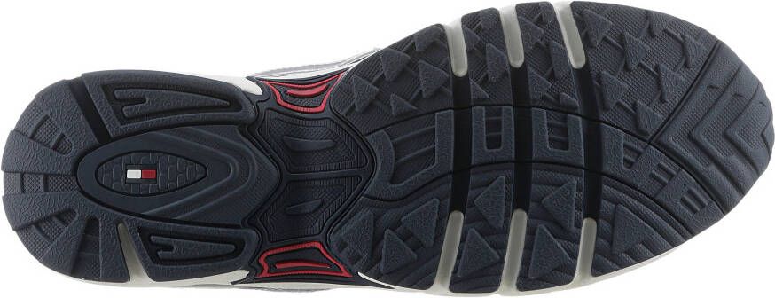 TOMMY JEANS Sneakers met sleehak TJM ARCHIVE RETRO RUNNER vrijetijdsschoen lage schoen veterschoen met contrastdetails