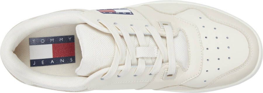 TOMMY JEANS Sneakers met sleehak RETRO BASKET WMN met merklabel opzij