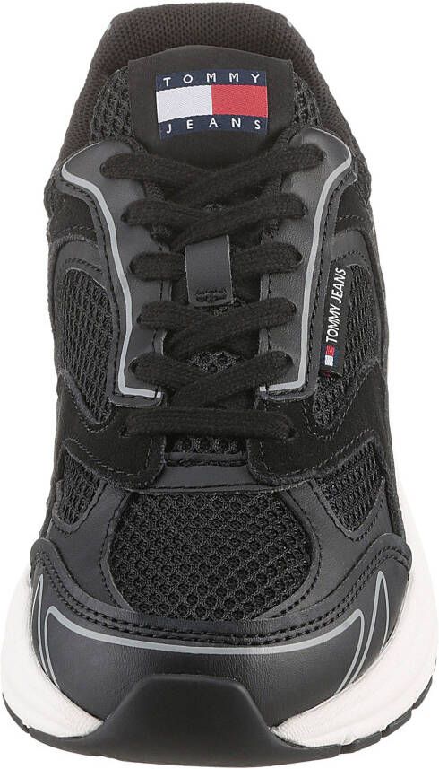 TOMMY JEANS Sneakers met sleehak THE CONEY plateau vrijetijdsschoen lage schoen veterschoen met contrast naden