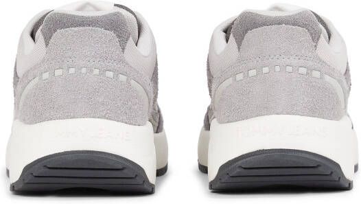 TOMMY JEANS Sneakers met sleehak TJM RUNNER MIX MATERIAL sleehak freizeitschoen lage schoen veterschoen met logovlag