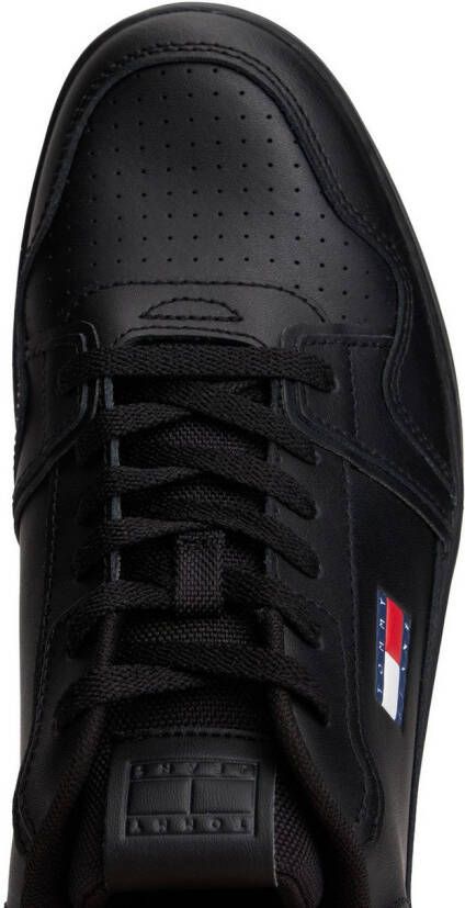 TOMMY JEANS Sneakers TJM RETRO BASKET vrijetijdsschoen halfhoge schoen veterschoen met perforatiemotief