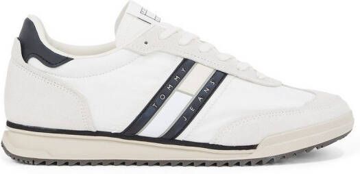 TOMMY JEANS Sneakers TJM RETRO RUNNER CLEATED vrijetijdsschoen lage schoen veterschoen met contrastafwerking