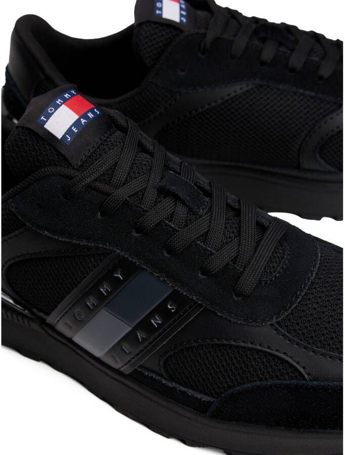 TOMMY JEANS Sneakers TJM TECHNICAL RUNNER ESS vrijetijdsschoen halfschoen veterschoen met gepolsterde schacht