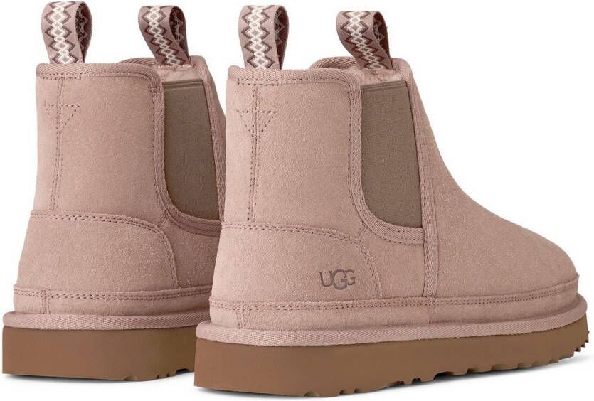 UGG Chelsea-boots Neumel Chelsea chukka instapboot winterboot met stretch inzetstukken