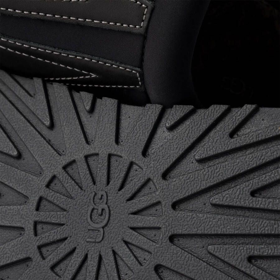 UGG Clogs NEW HEIGHTS CLOG SUNWAVE pantoffel instapschoen met plateauschoen