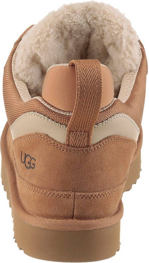 UGG Sneakers LOWMEL Veterschoen met gevoerd schacht