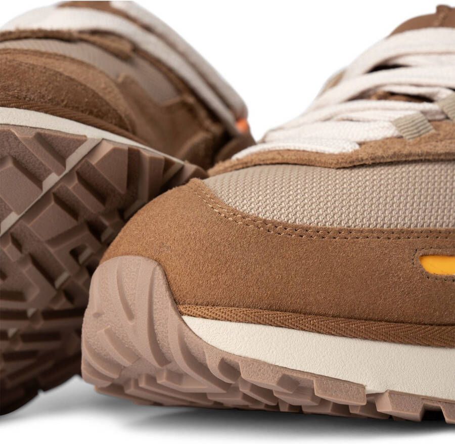 UGG Sneakers RETROFI LOW chunky sneaker plateausneaker met gepolsterde schacht