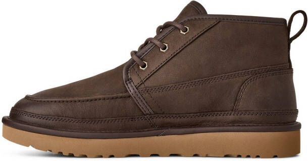 UGG Veterschoenen Neumel Moc Desesrt Boots Veterboots met warme voering