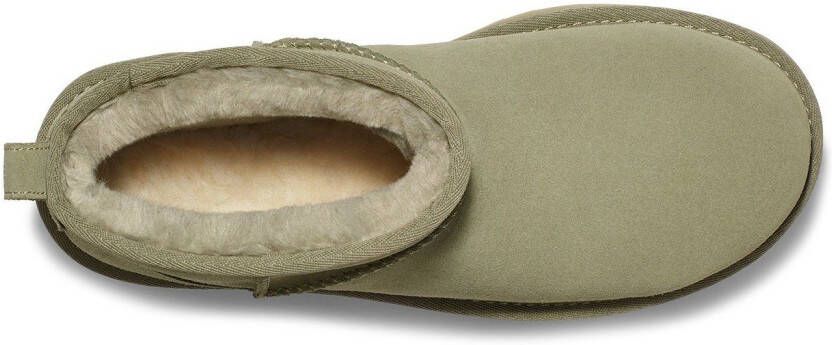 UGG Winterlaarzen Classic Ultra Mini Platform trend slip-on shoe with platform sole