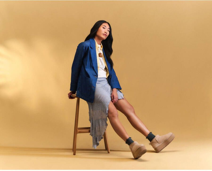 UGG Winterlaarzen Classic Ultra Mini Platform plateau-boot trend instapschoen met plateauzool