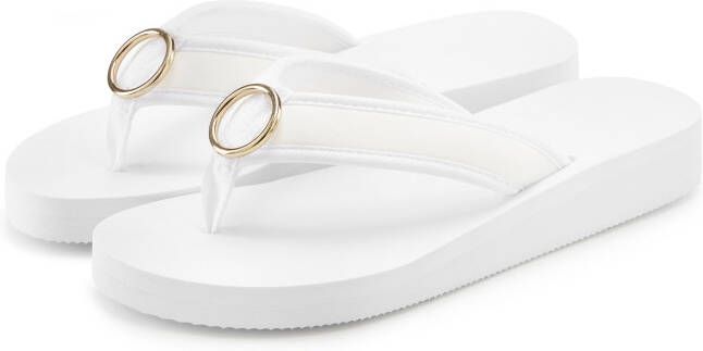 Lascana Badslippers Sandaal pantoletten badschoen met ringapplicatie "Italië" VEGAN