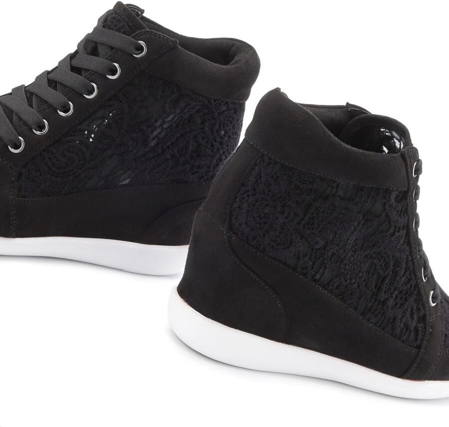 Lascana Sneakers Vrijetijdsschoen met ingesloten sleehak en puntdetails - Foto 2