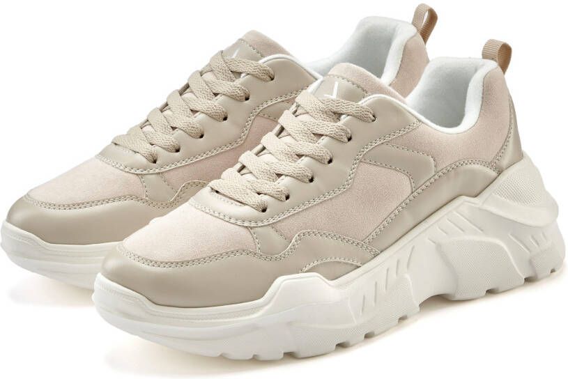 Lascana Sneakers Lage schoen sportschoen lichte chunky zool zachte binnenzool VEGAN