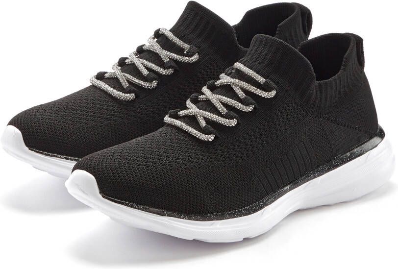Lascana Sneakers met modieuze glinsterende veters vegan