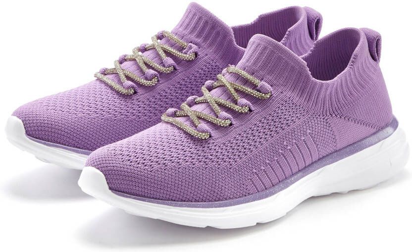 Lascana Sneakers met modieuze glinsterende veters vegan