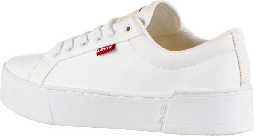 Levi's Plateausneakers TIJUANA met karakteristiek rood merkje