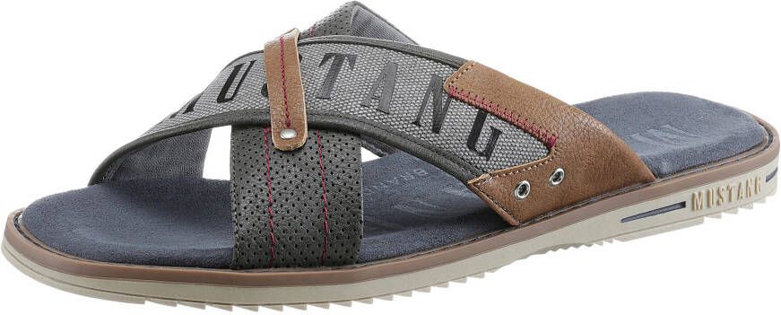Mustang Shoes Slippers zomerschoen slippers badschoen met opvallende logo-opschrift