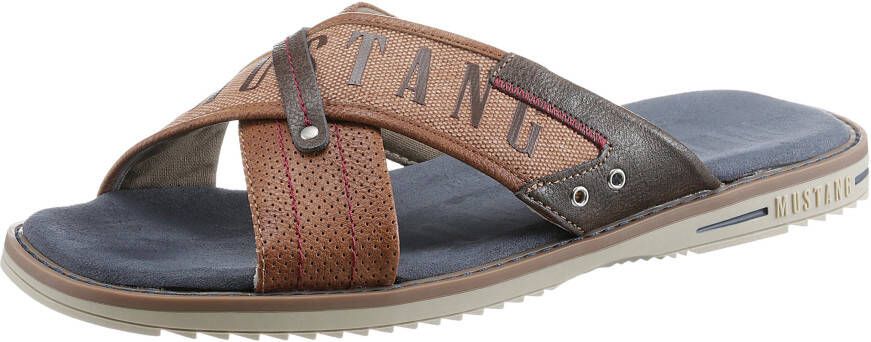 Mustang Shoes Slippers zomerschoen slippers badschoen met opvallende logo-opschrift - Foto 7