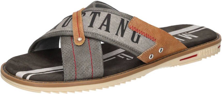Mustang Shoes Slippers zomerschoen slippers badschoen met opvallende logo-opschrift