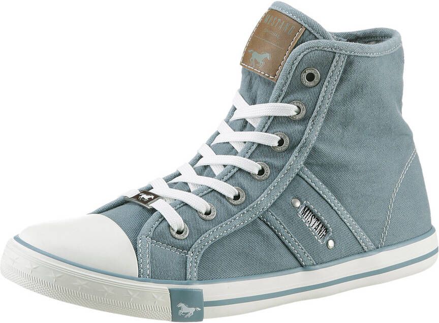 Mustang Shoes Sneakers high top-sneaker veterschoen met label in de loopzool