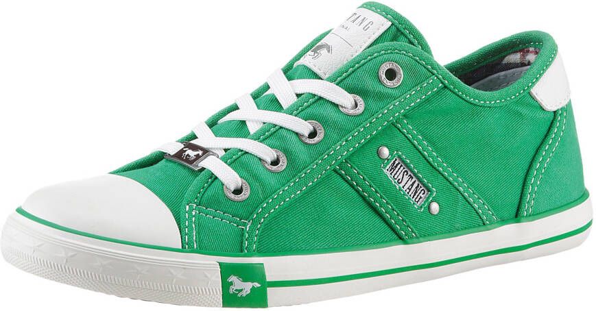 Mustang Shoes Sneakers freizeitschoen lage schoen veterschoen met mustang merklabel