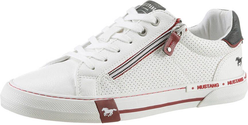 Mustang Shoes Sneakers zachte schachtvering vrijetijdsschoen lage schoen veterschoen