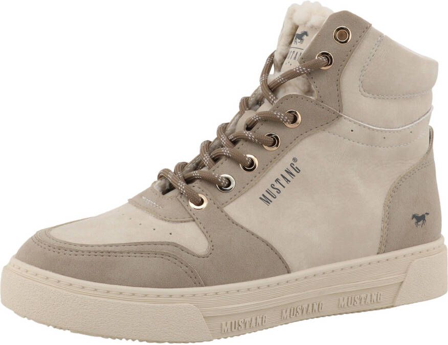 Mustang Shoes Winterlaarzen Rhonda High top sneaker winterboots met warme voering