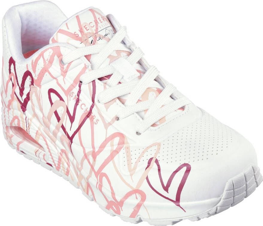 Skechers Sneakers met sleehak UNO-SPREAD THE LOVE Vrijetijdsschoen lage schoen veterschoen met coole graffiti-print