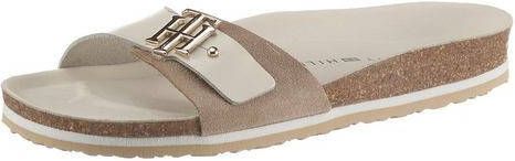 Tommy Hilfiger Slippers TH MOLDED FOOTBED SANDAL in smalle schoenwijdte met th sierelement