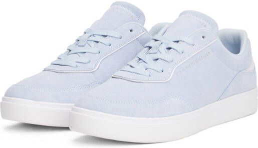 Tommy Hilfiger Plateausneakers CASUAL SUEDE SNEAKER vrijetijdsschoen lage schoen veterschoenen met zacht gepolsterde schacht