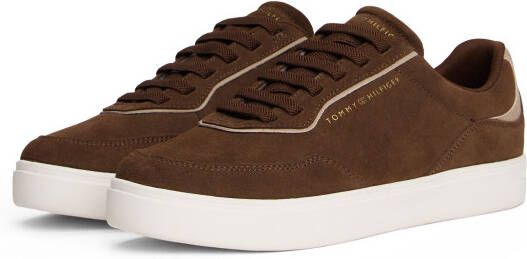 Tommy Hilfiger Plateausneakers CASUAL SUEDE SNEAKER vrijetijdsschoen halfschoen veterschoen met zijlogo-debossing