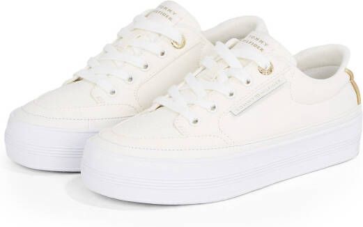 Tommy Hilfiger Plateausneakers ESSENTIAL VULC TEXTILE SNEAKER vrijetijdsschoen lage schoen veterschoen met gouden details