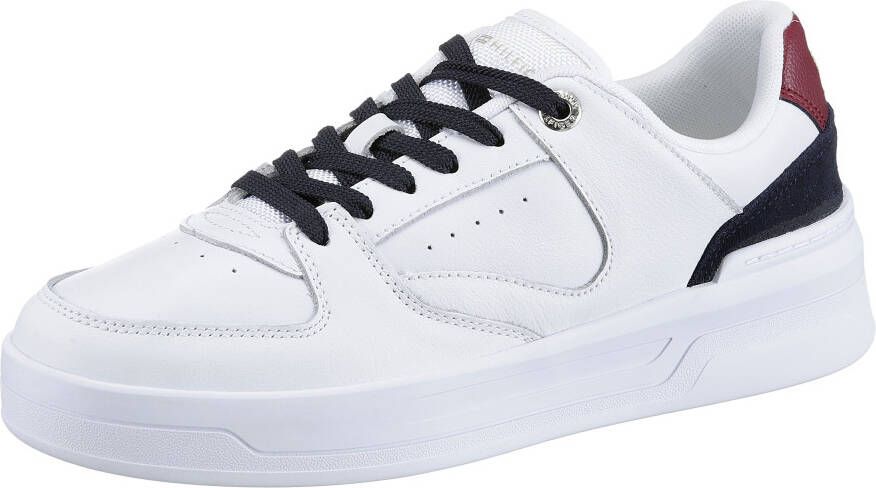 Tommy Hilfiger Plateausneakers LEATHER BASKET SNEAKER Logo-opdruk op de tong vrijetijdsschoen halfschoen veterschoen