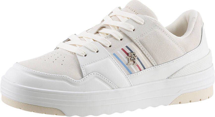 Tommy Hilfiger Plateausneakers SUEDE STRIPES BASKET LO met zijstrepen vrijetijdsschoen lage schoen veterschoen