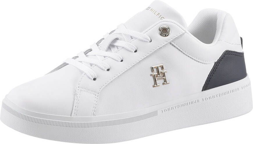 Tommy Hilfiger Plateausneakers TH COURT SNEAKER met th-sierelement