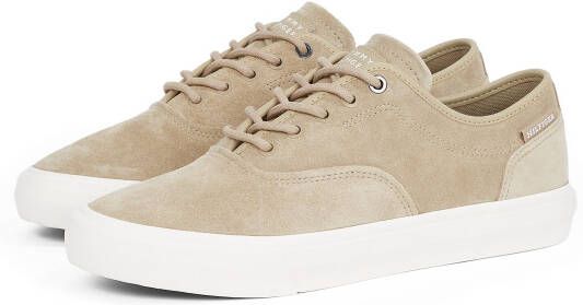 Tommy Hilfiger Plateausneakers TH HI VULC LOW OXFORD SUEDE vrijetijdsschoen lage schoen veterschoen met label op de hiel