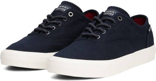 Tommy Hilfiger Plateausneakers TH HI VULC LOW OXFORD TWILL vrijetijdsschoen lage schoen veterschoen met label op de hiel