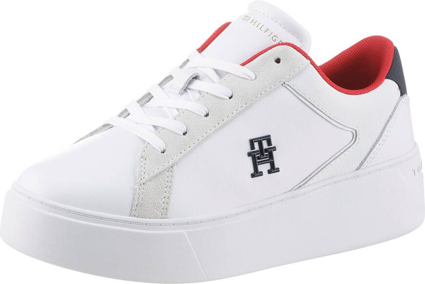 Tommy Hilfiger Plateausneakers TH PLATFORM COURT SNEAKER NBK vrijetijdsschoen lage schoen veterschoen met logo in het plateau